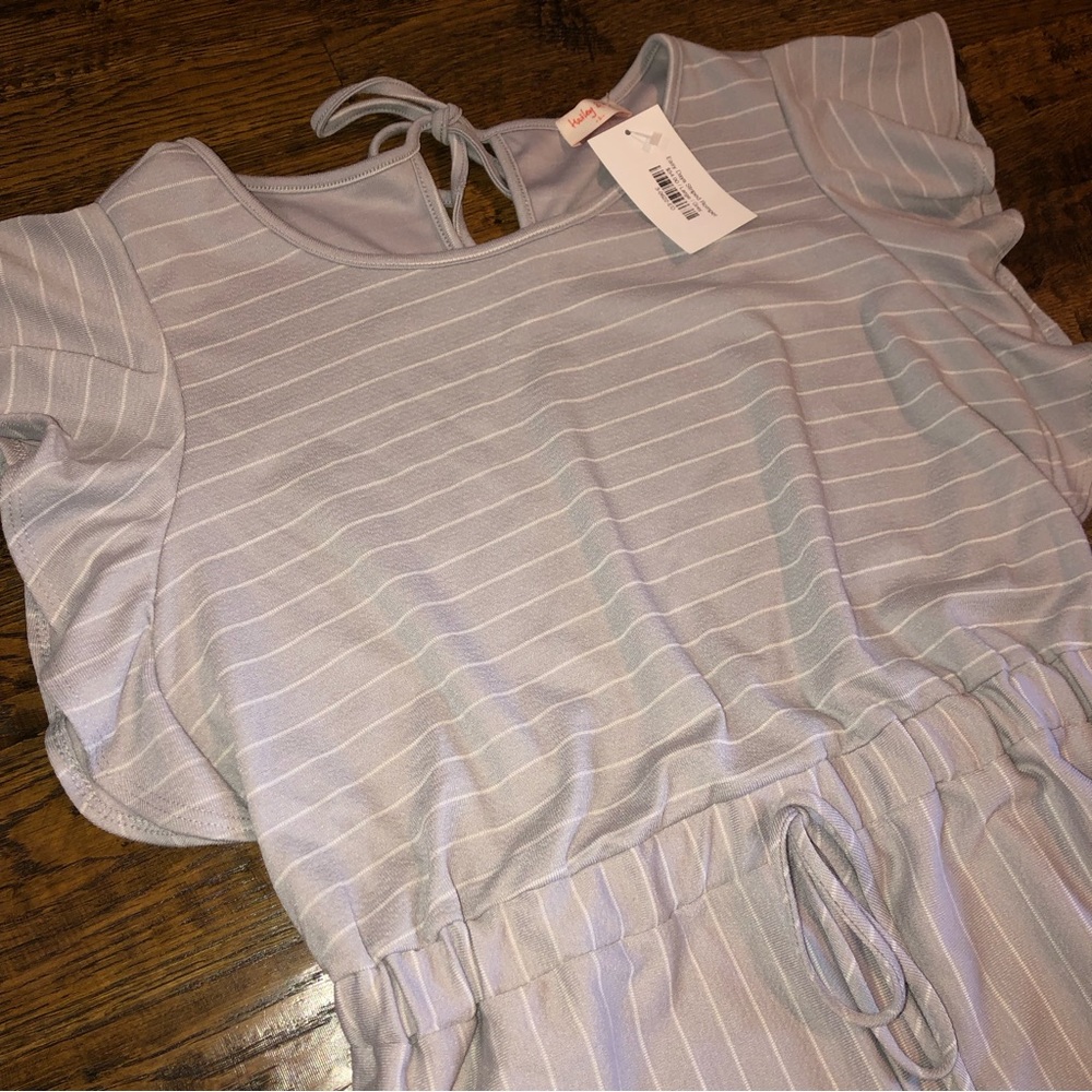 Hailey & Co Striped Ruffle Sleeve Romper Size Large - Picture 4 of 7
